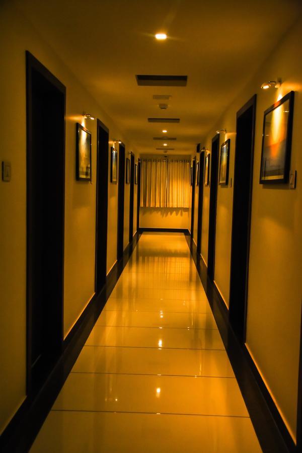 Hotel Shyam Palace Bhuj Bagian luar foto